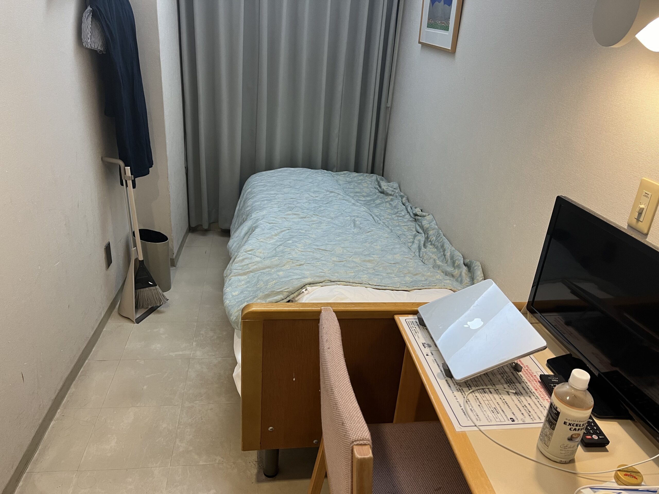 絵本専門士養成講座の受講中に宿泊した部屋の様子